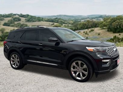 Used 2020 Ford Explorer Platinum w/ Premium Technology Package