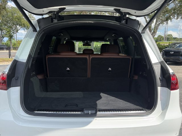 Used 2025 Mercedes-Benz GLS 450 4MATIC image 10