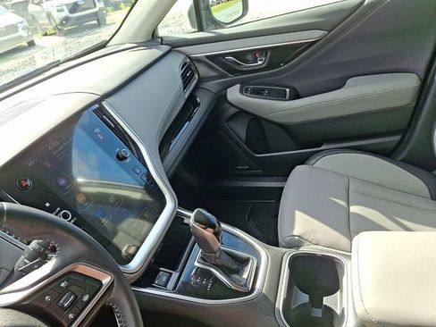 Used 2022 Subaru Outback Limited AWD/4WD image 31