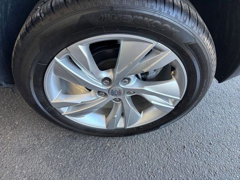 Used 2025 Buick Encore GX Preferred FWD image 32