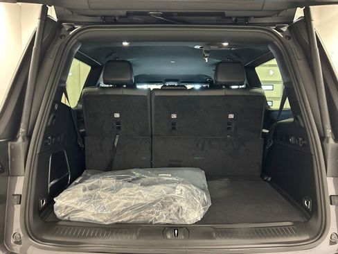 New 2026 Jeep Grand Wagoneer 4WD image 38