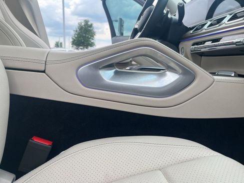 Used 2022 Mercedes-Benz GLE 350 w/ AMG Line Exterior image 49