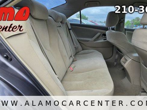 Used 2009 Toyota Camry LE FWD image 20
