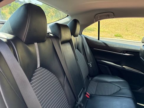Used 2022 Toyota Camry SE FWD image 24