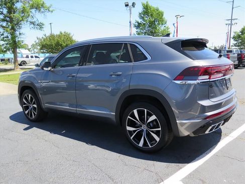 Used 2024 Volkswagen Atlas Cross Sport SEL Premium R-Line AWD/4WD image 5