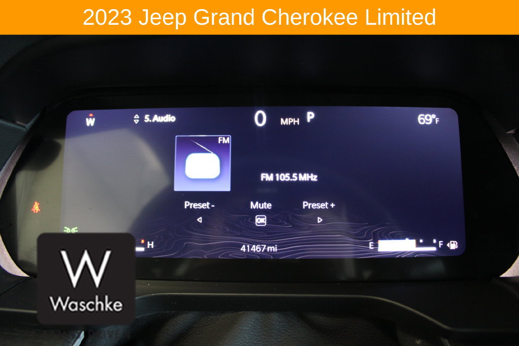 Used 2023 Jeep Grand Cherokee Limited w/ Trailer Tow Prep Group (B) AWD/4WD image 43