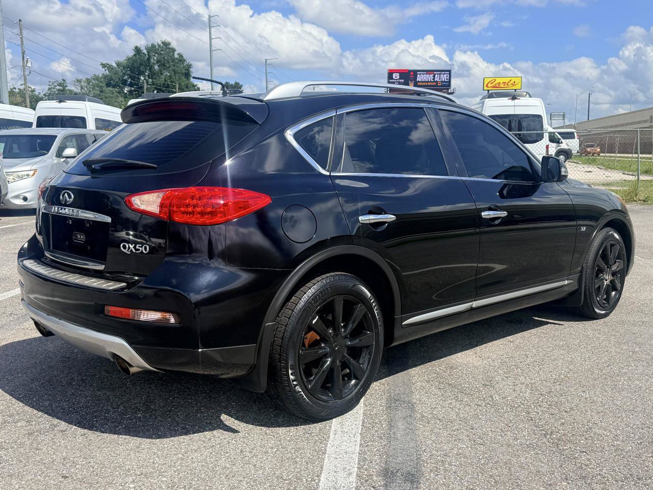 Used 2017 INFINITI QX50 AWD w/ Premium Plus Package image 4