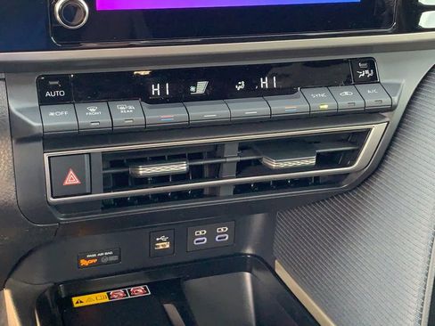 New 2026 Toyota Camry SE FWD image 22
