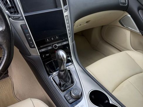 Used 2017 INFINITI Q50 3.0t Premium w/ Driver Assistance Package image 14