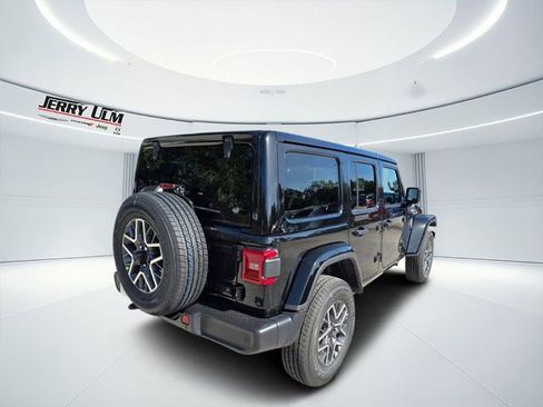 New 2025 Jeep Wrangler Unlimited Sahara w/ Safety Group AWD/4WD image 6