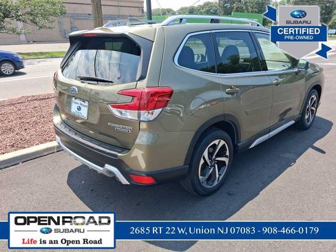 Used 2023 Subaru Forester Touring AWD/4WD image 9