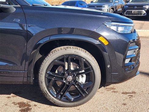 New 2026 Volkswagen Tiguan SE R-Line image 28