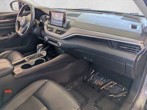 Used 2024 Nissan Altima 2.5 SR FWD image 27