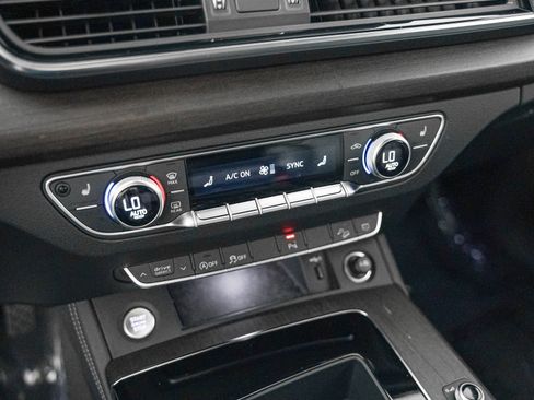 Used 2023 Audi Q5 2.0T Premium Plus w/ Premium Plus Package AWD/4WD image 19