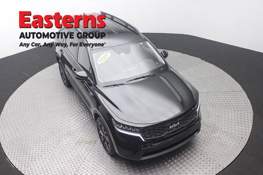 Used 2022 Kia Sorento S AWD/4WD image 3