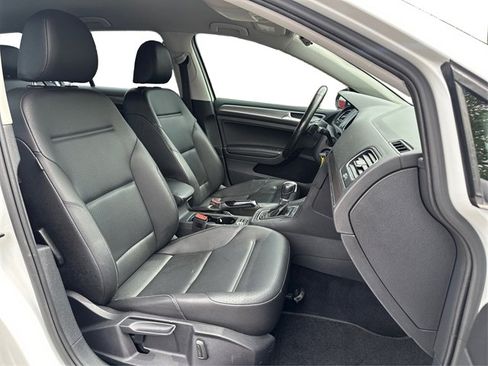 Used 2017 Volkswagen Golf Alltrack S AWD/4WD image 42