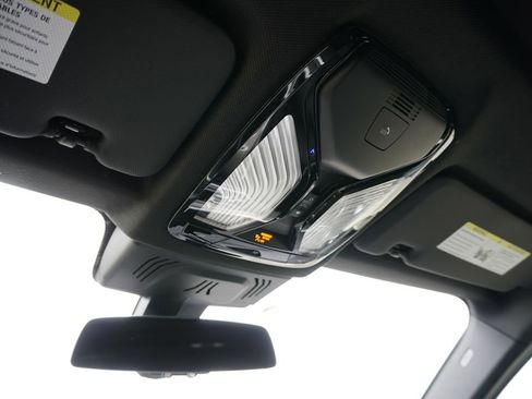 Used 2023 BMW X6 xDrive40i w/ Executive Package image 16