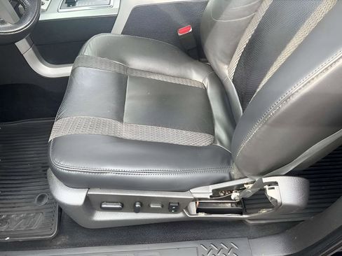 Used 2011 Ford F150 Raptor w/ Raptor Luxury Pkg image 22