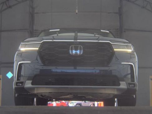 Used 2023 Honda Pilot Elite image 3