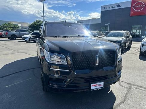 Used 2020 Lincoln Navigator Reserve w/ Equipment Group 208A Reserve AWD/4WD image 3