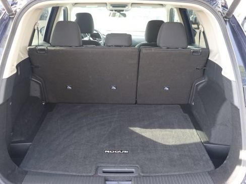 Used 2026 Nissan Rogue SV AWD/4WD image 11
