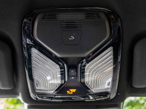 Used 2021 BMW X3 xDrive30e w/ Convenience Package image 17