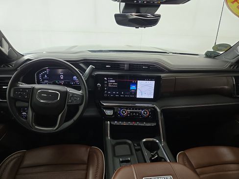 Used 2024 GMC Sierra 2500 Denali Ultimate image 14