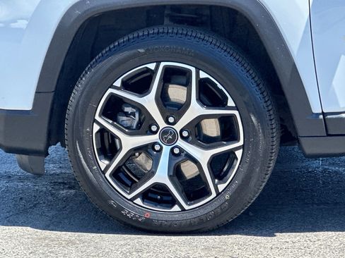 Used 2025 Jeep Compass Limited AWD/4WD image 25