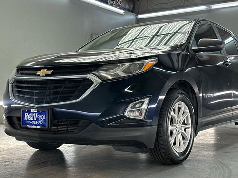 Used 2020 Chevrolet Equinox LS FWD image 4