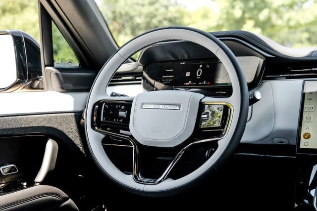 New 2026 Land Rover Range Rover Sport Dynamic SE AWD/4WD image 21
