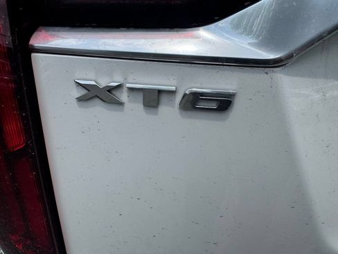 Used 2024 Cadillac XT6 Premium Luxury w/ Platinum Package FWD image 13