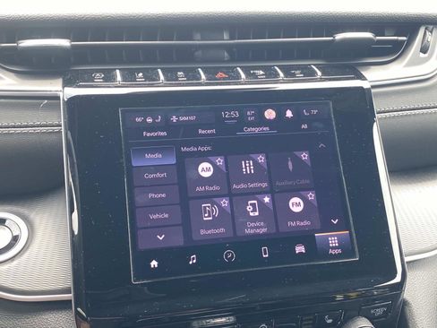 Used 2025 Jeep Grand Cherokee Altitude RWD image 26