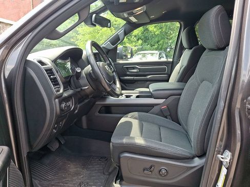 Used 2019 RAM 1500 Big Horn AWD/4WD image 13