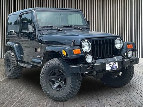 Used 2002 Jeep Wrangler Sahara AWD/4WD image 9