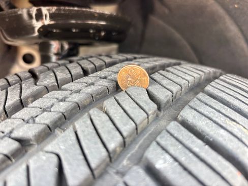 Used 2023 Chevrolet Equinox LT w/ LPO, Floor Liner Package AWD/4WD image 10