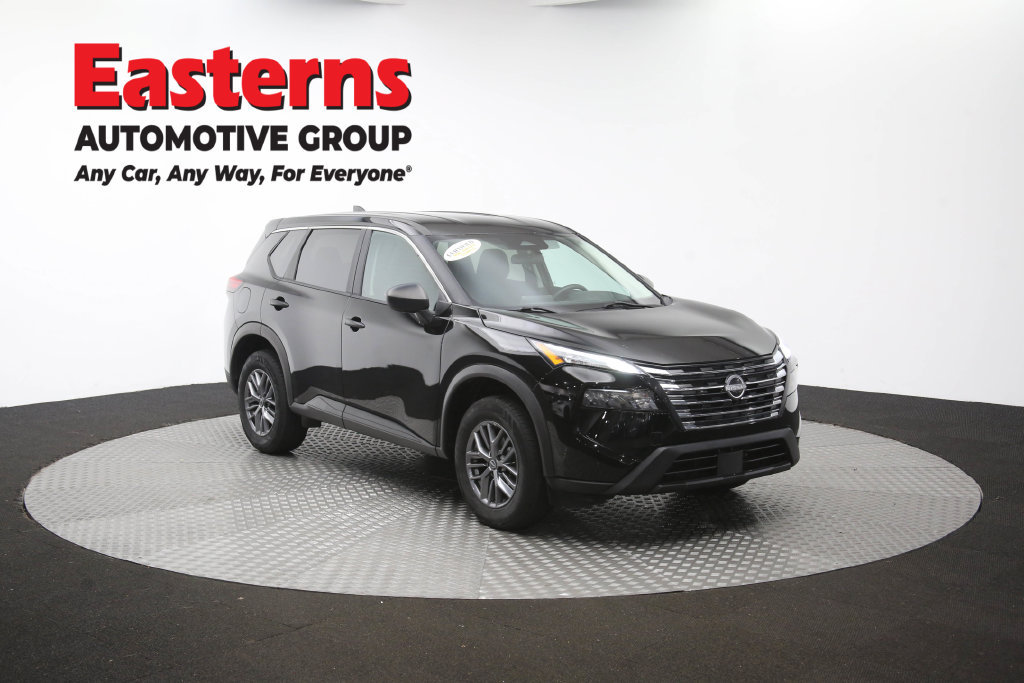 Used 2024 Nissan Rogue S AWD/4WD image 51