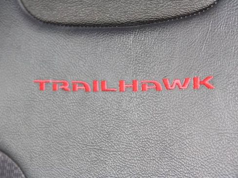 Used 2024 Jeep Compass Trailhawk image 36