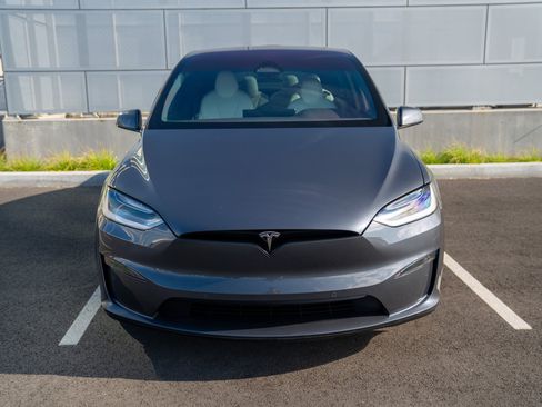 Used 2022 Tesla Model X Plaid AWD/4WD image 6