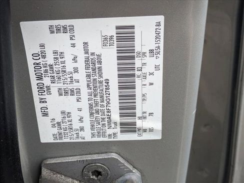 Used 2016 Ford Transit Connect XLT image 22