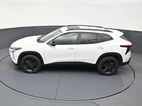 Used 2025 Chevrolet Trax ACTIV FWD image 12