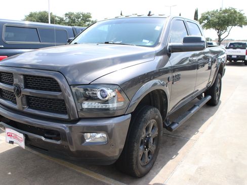 Used 2016 RAM 2500 Laramie w/ Sport Appearance Group AWD/4WD image 4