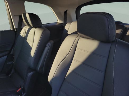 New 2026 Mercedes-Benz GLS 450 4MATIC image 5