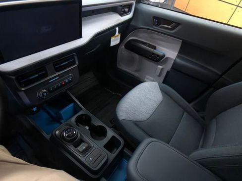 New 2025 Ford Maverick XLT w/ XLT Luxury Package image 19