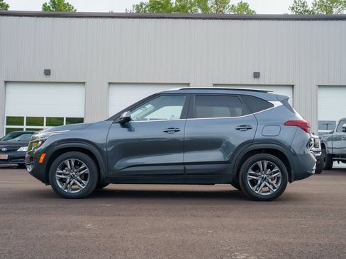 Used 2023 Kia Seltos S FWD image 4