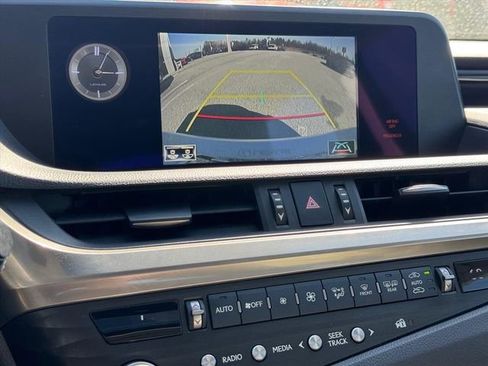 Used 2021 Lexus ES 250 w/ Premium Package image 23