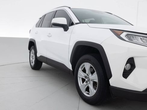 Used 2020 Toyota RAV4 XLE w/ Convenience Package AWD/4WD image 11