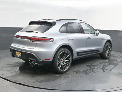 New 2026 Porsche Macan AWD/4WD image 7