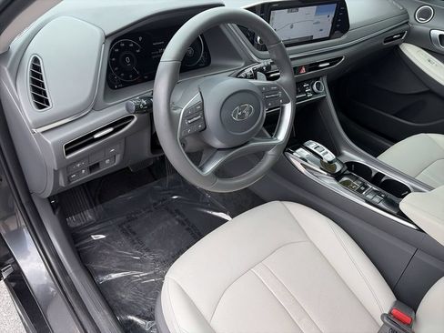 Used 2023 Hyundai Sonata Limited FWD image 11