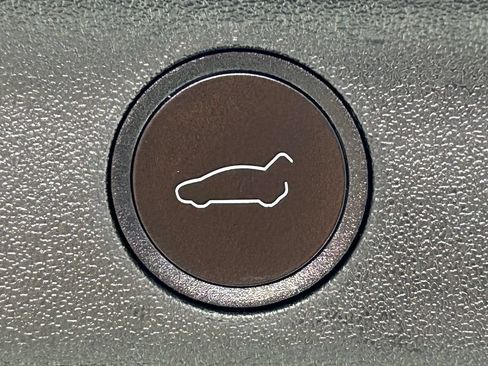 Used 2023 Tesla Model Y Long Range AWD/4WD image 14