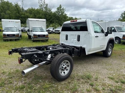 New 2025 GMC Sierra 3500 Pro w/ Convenience Package RWD image 5